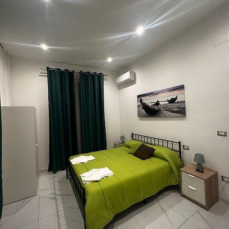 M2 Apartment Неаполь Экстерьер фото