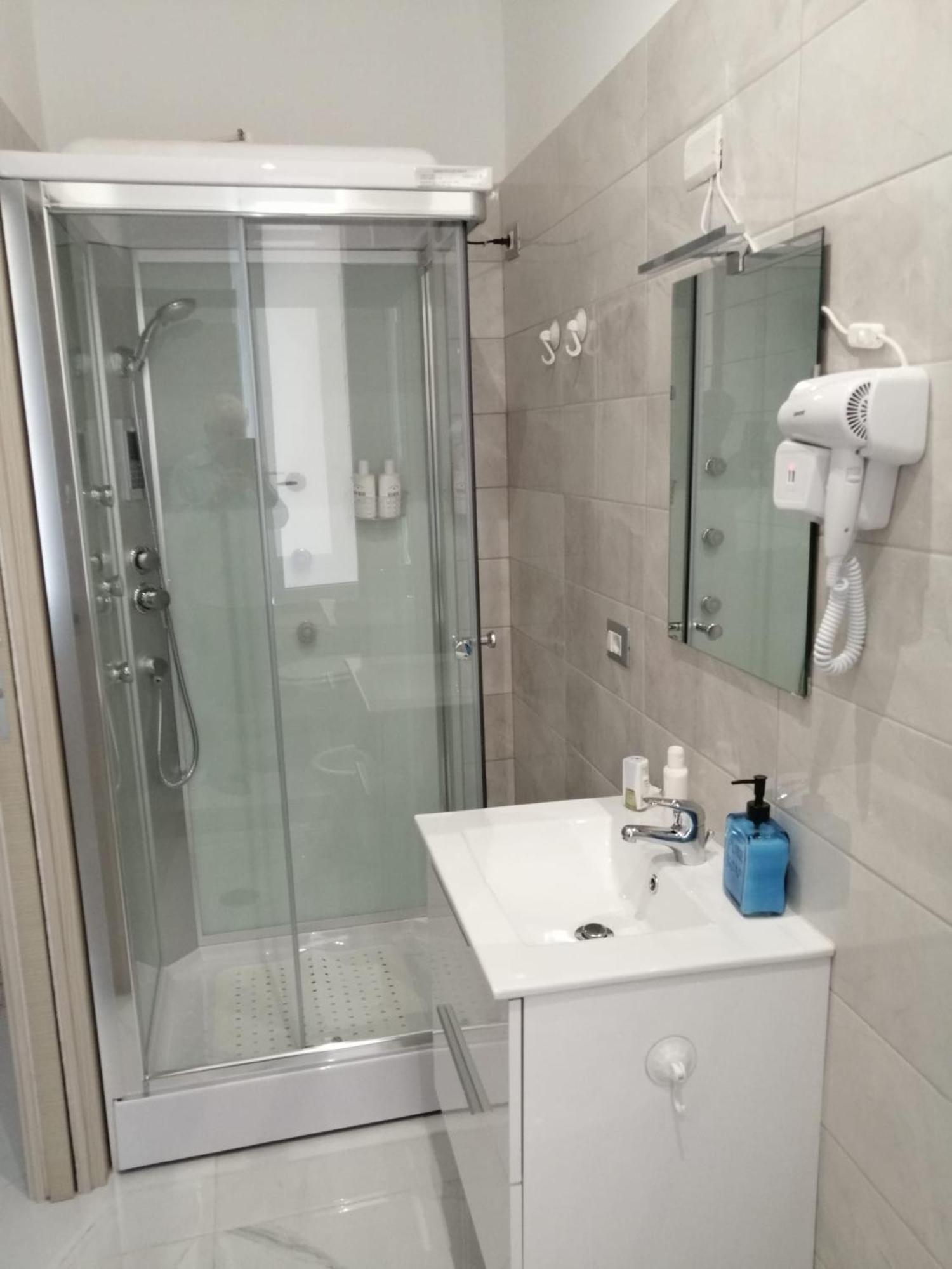 M2 Apartment Неаполь Экстерьер фото