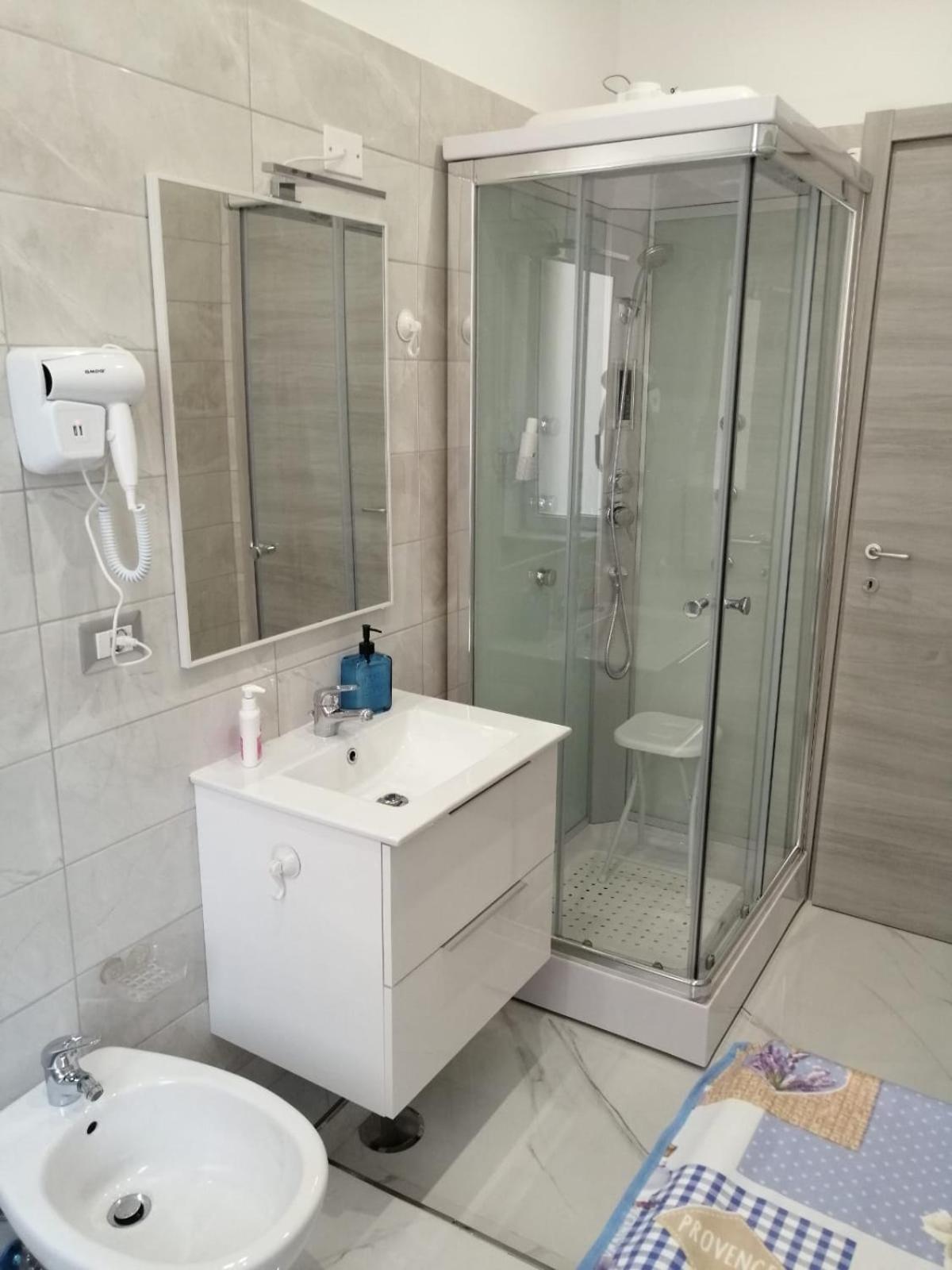M2 Apartment Неаполь Экстерьер фото