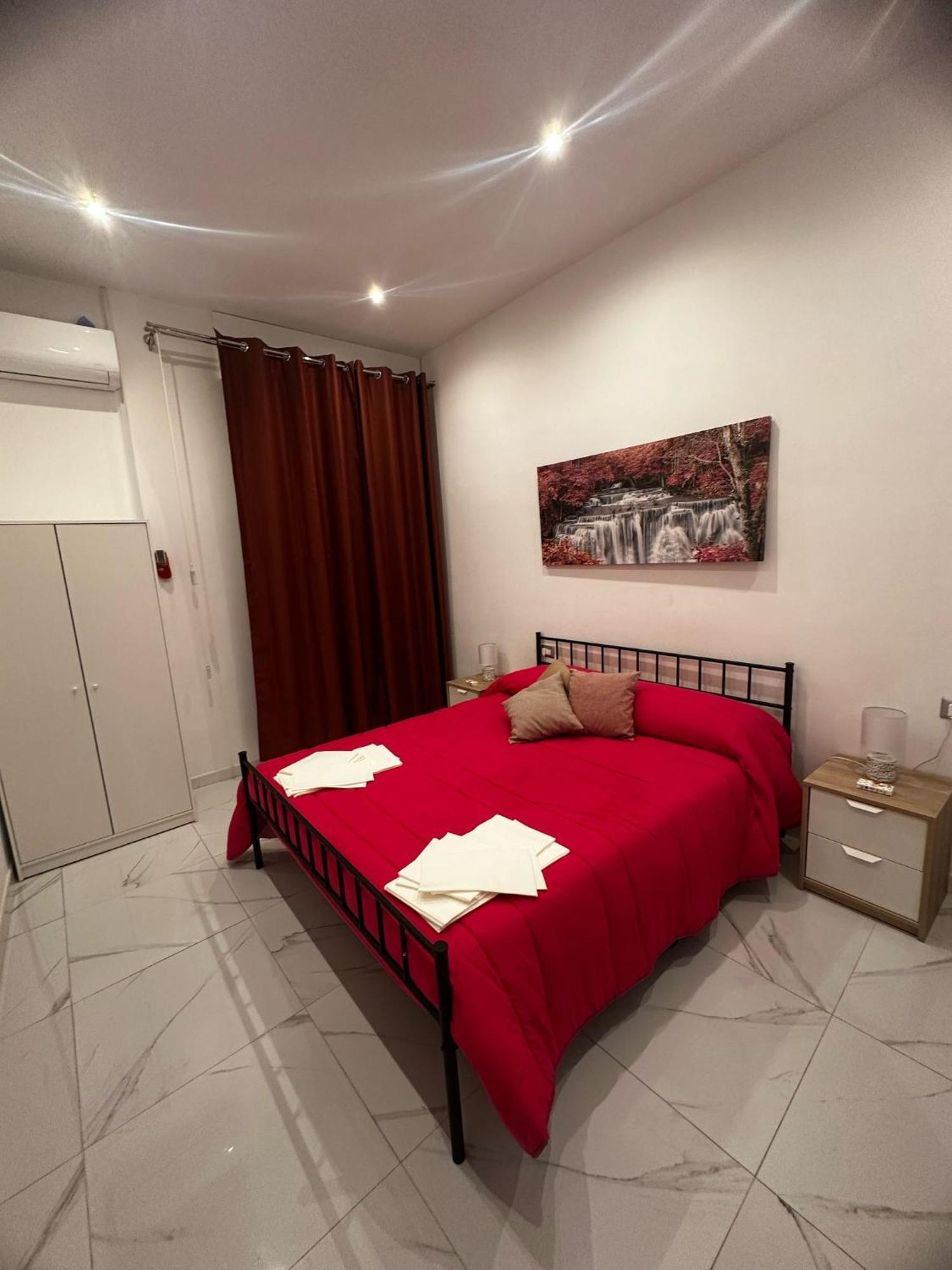 M2 Apartment Неаполь Экстерьер фото