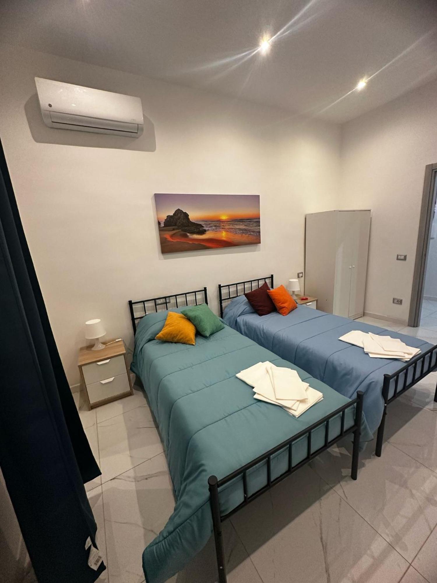 M2 Apartment Неаполь Экстерьер фото
